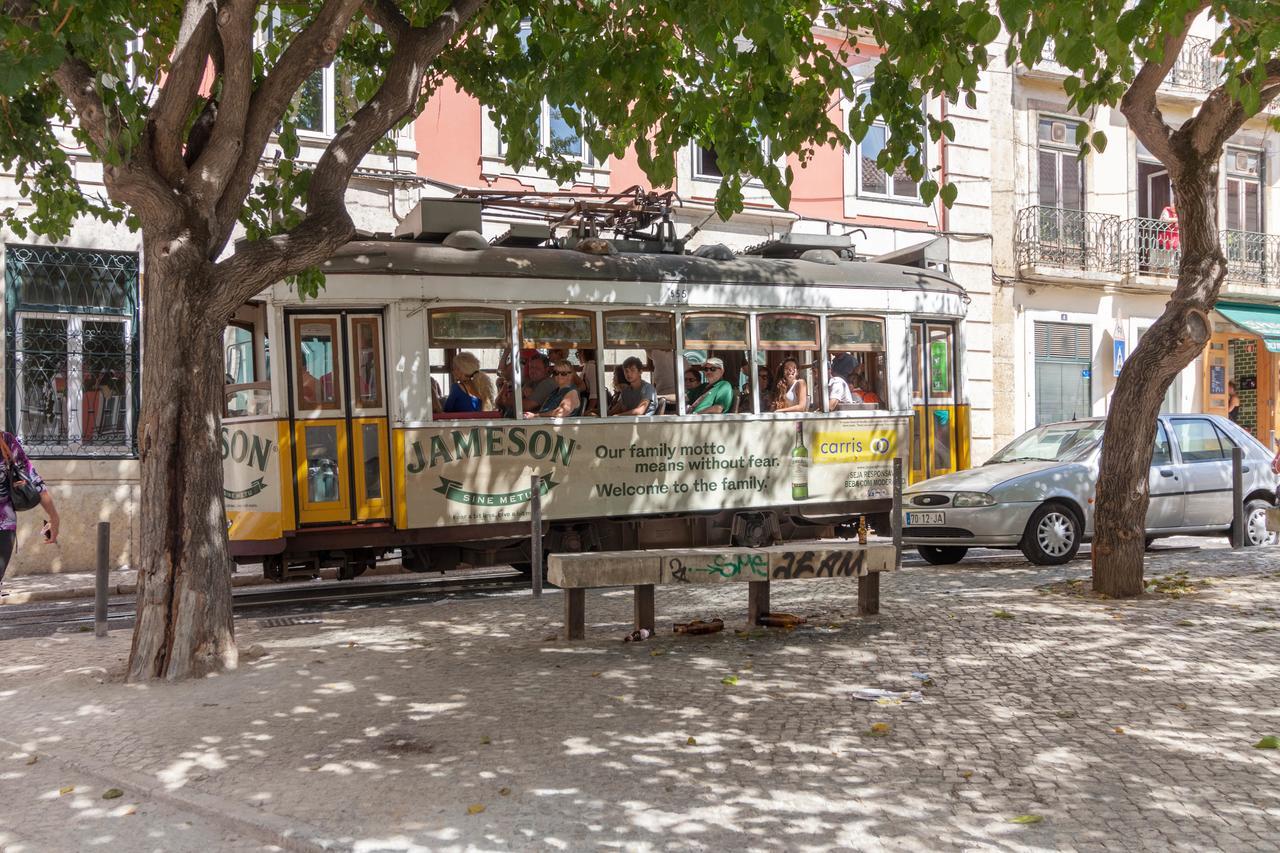 Lisbon Palace Apartment Exterior photo